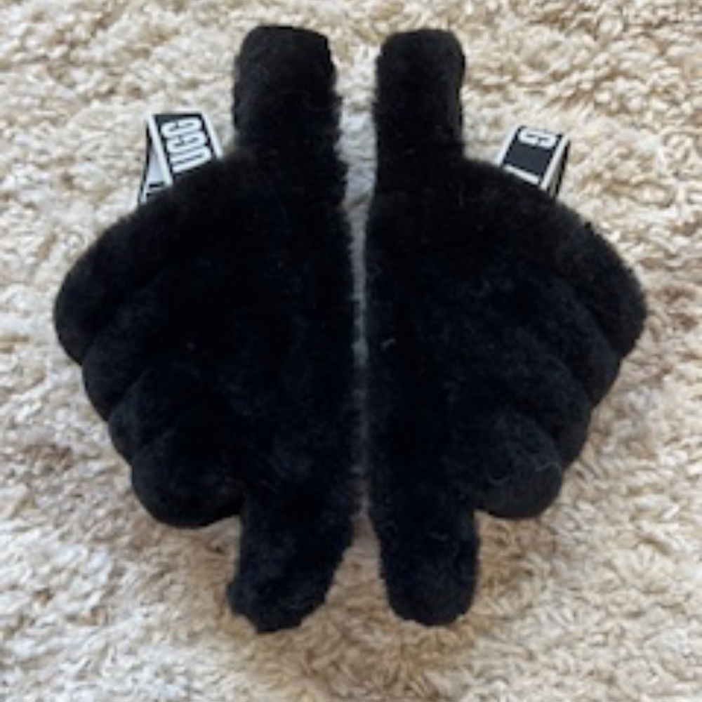 UGG Fluff Yeah Youth Size 2 Black Sheepskin Fur Sling back Slipper Sandals - Picture 4 of 8